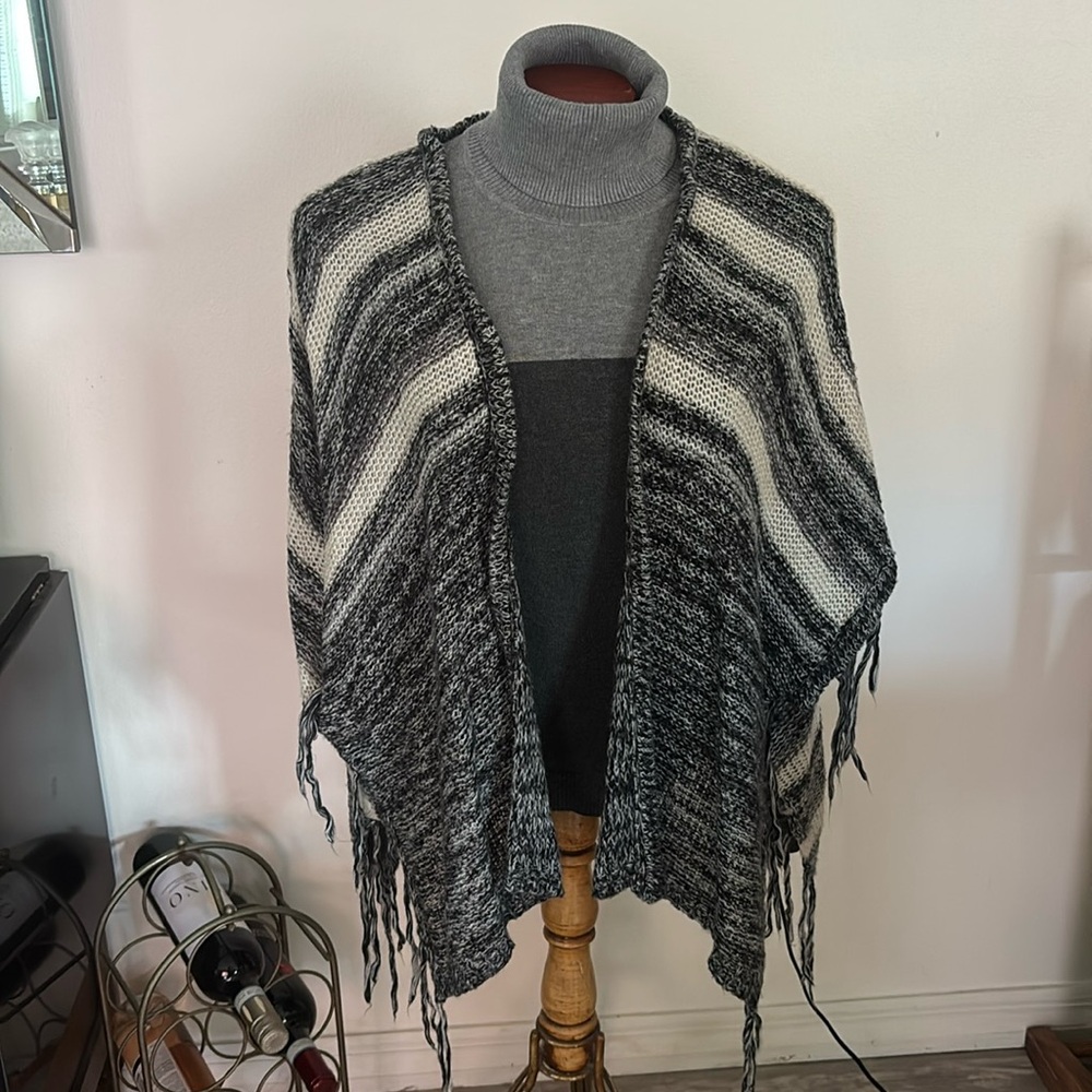 Open Fringed Boho Open Front Poncho / Cardigan